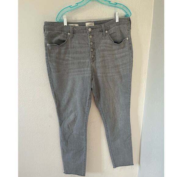 Women's Light Denim Universal Thread High Rise Skinny Jeans Size 16/33R - Picture 1 of 6